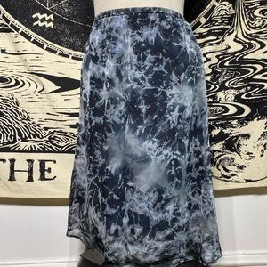 Graphic print midi skirt